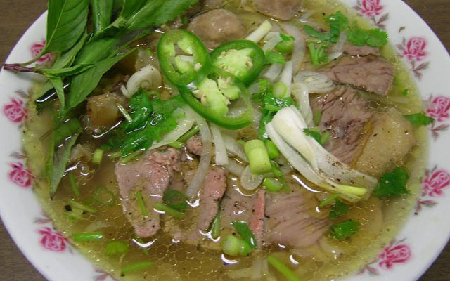 Phở Ngọc Châu (Gần 40 Năm)