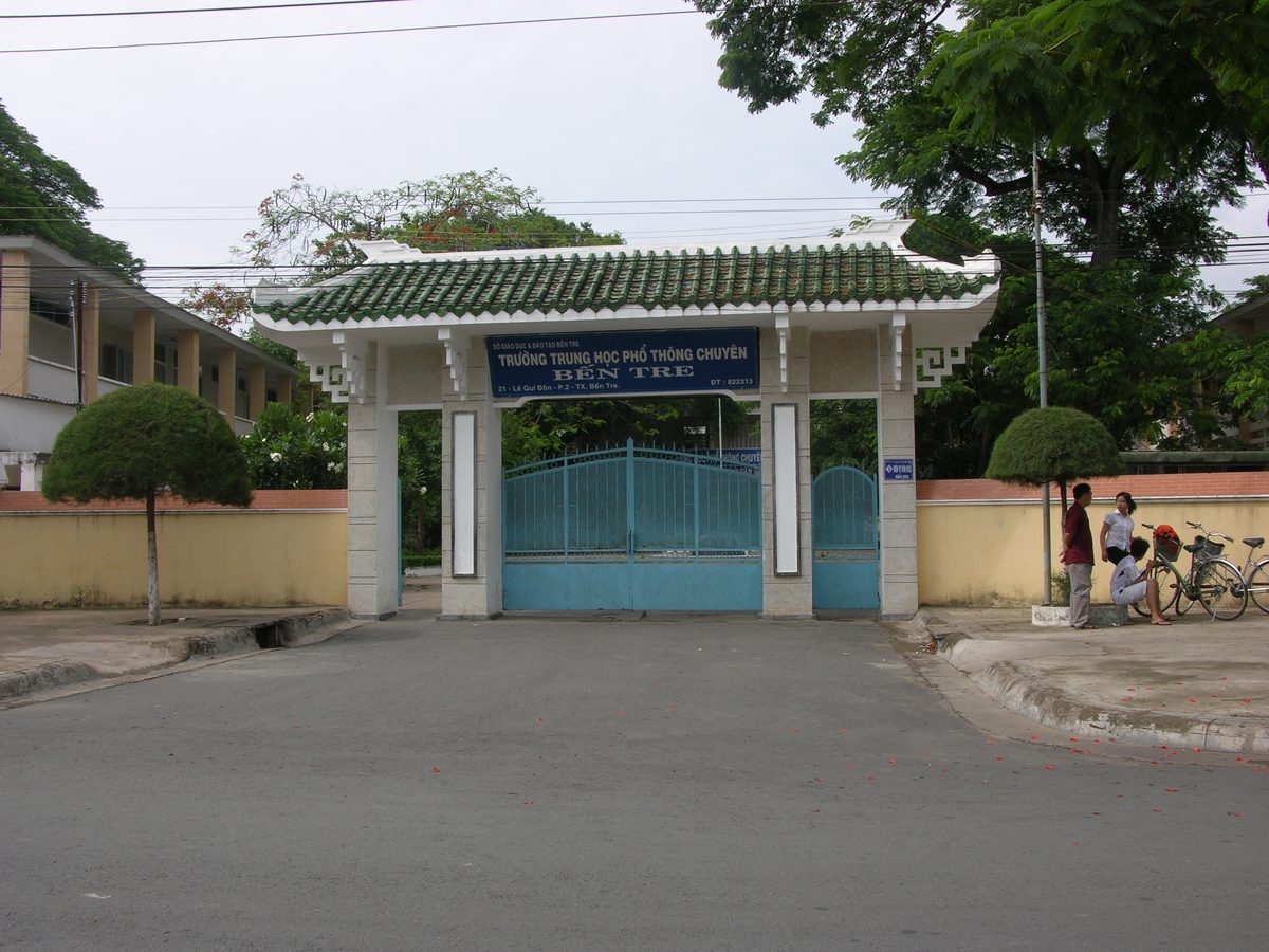 Trường THPT Chuyên Bến Tre